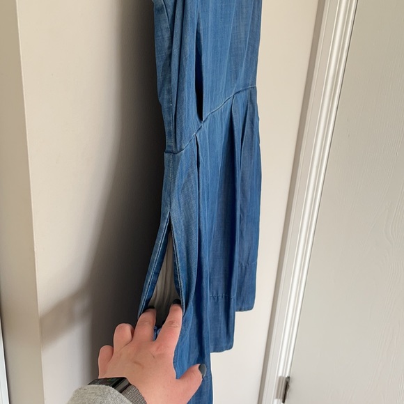 Jean dress with pockets - Picture 2 of 3